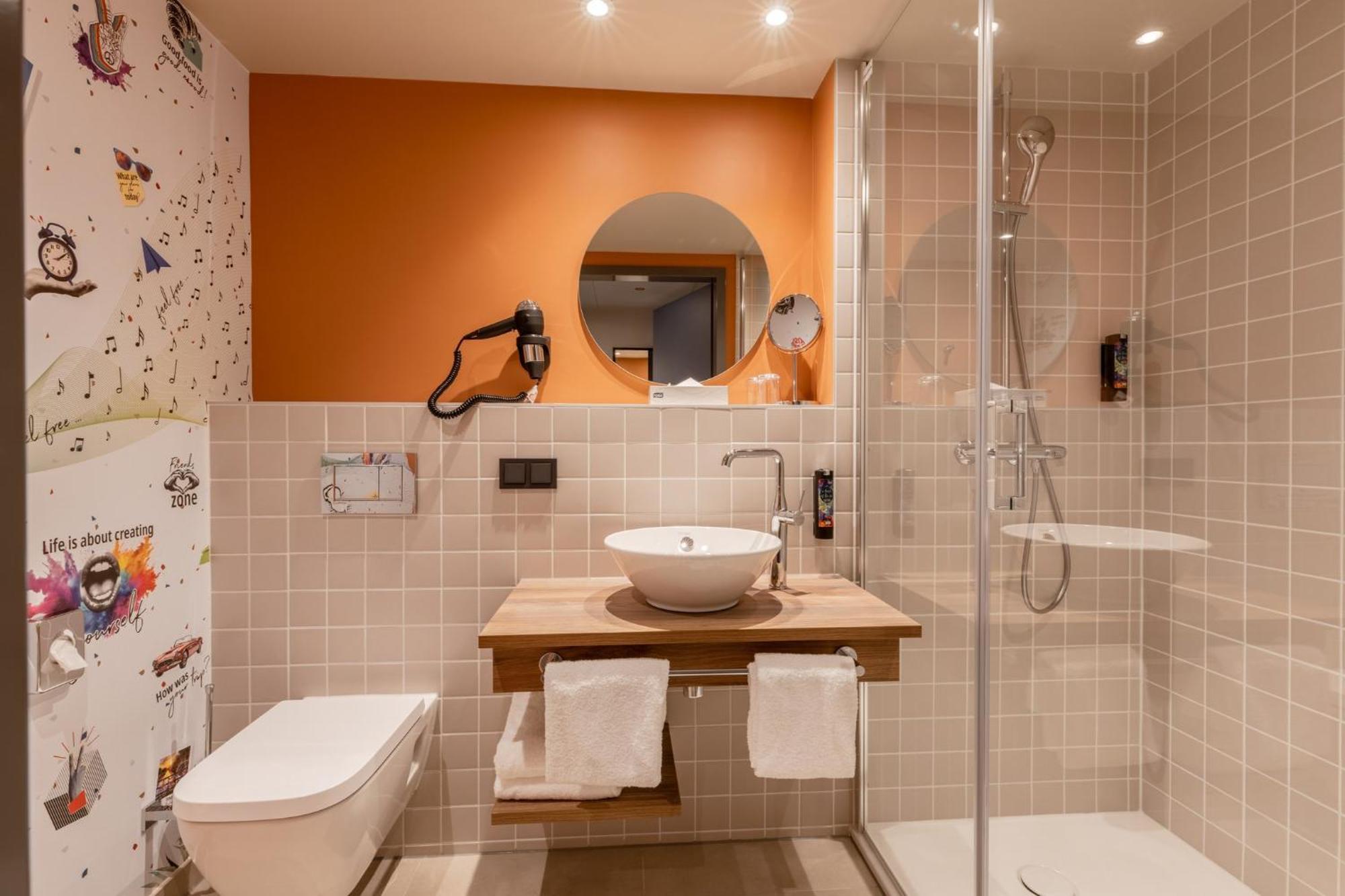 Hotel Hostel/monteurzimmer R21+ R23