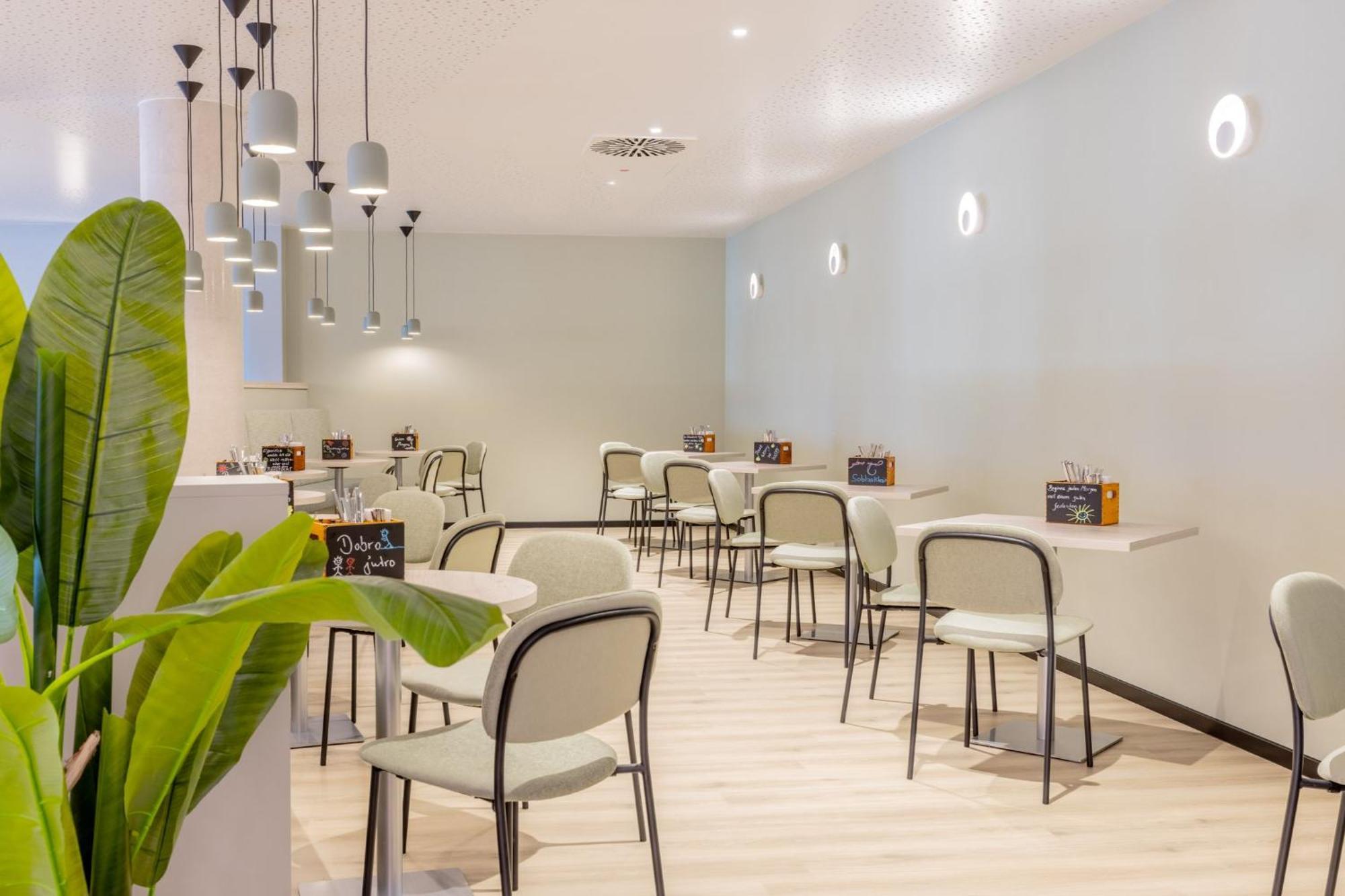 Hotel Hostel/monteurzimmer R21+ R23