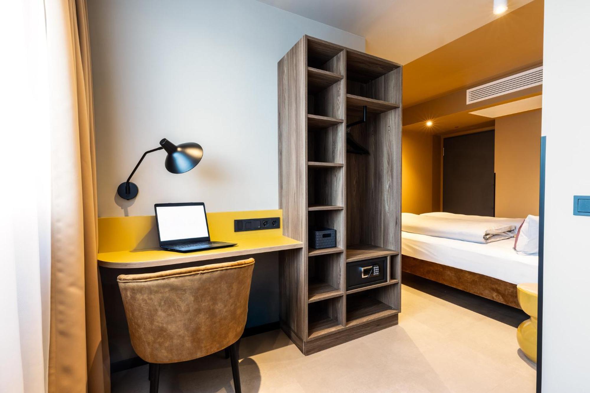 Hostel/monteurzimmer R21+ R23 * Passau