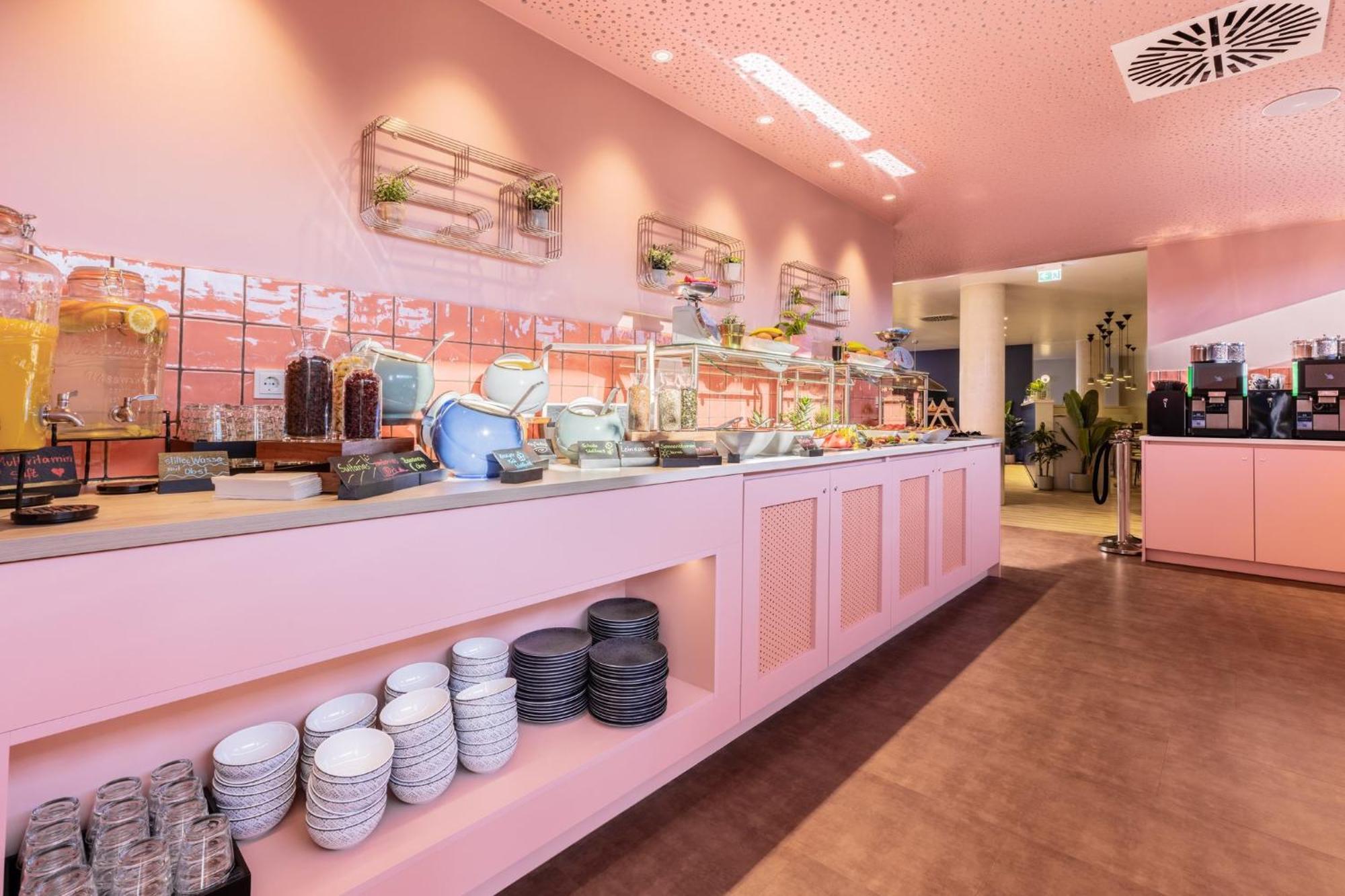 Hostel/monteurzimmer R21+ R23 Hotel *